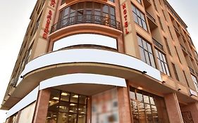 Hotel Grand