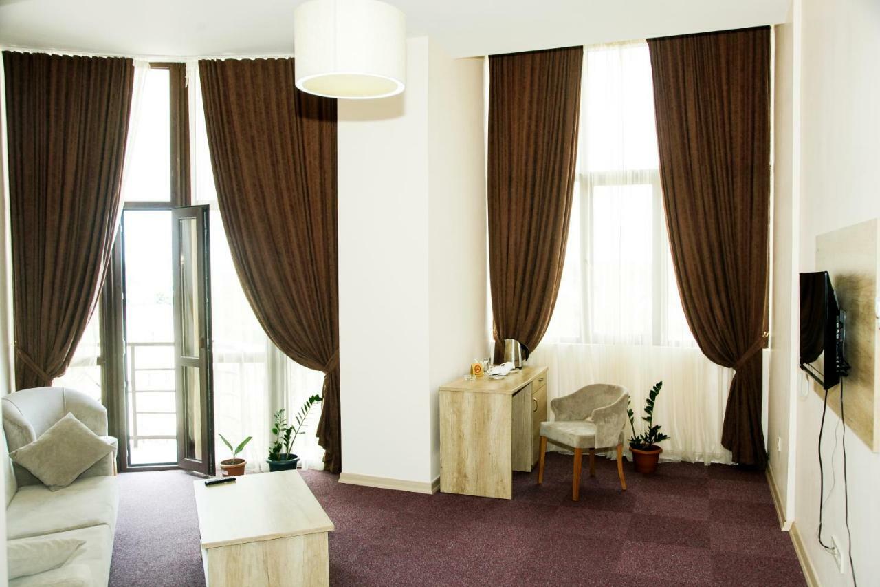 Hotel Grand Zugdidi Exterior photo